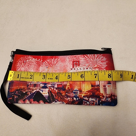 Las Vegas Pink Padded Wristlet - Picture 6 of 8